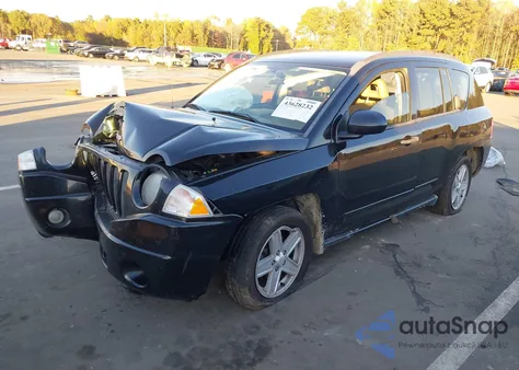 2008 Jeep Compass Sport z USA, uszkodzony, nr VIN 1J8FT47W48D785817